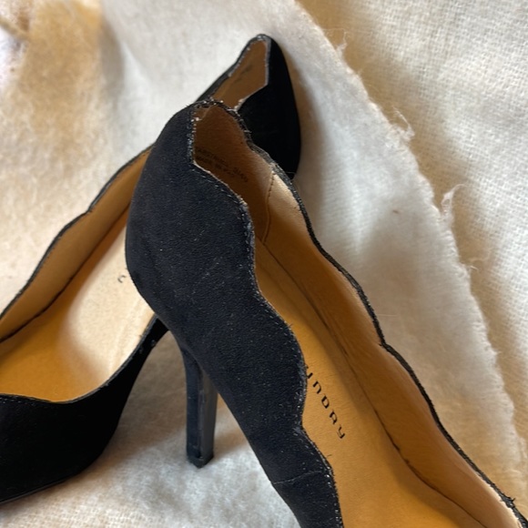 New without box! Chinese Laundry, black, faux Suade heels. Size 9 - Picture 3 of 6